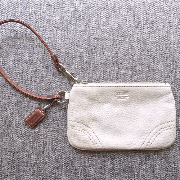 Coach Handbags - COACH White/ Off White/ Ivory Leather Wristlet